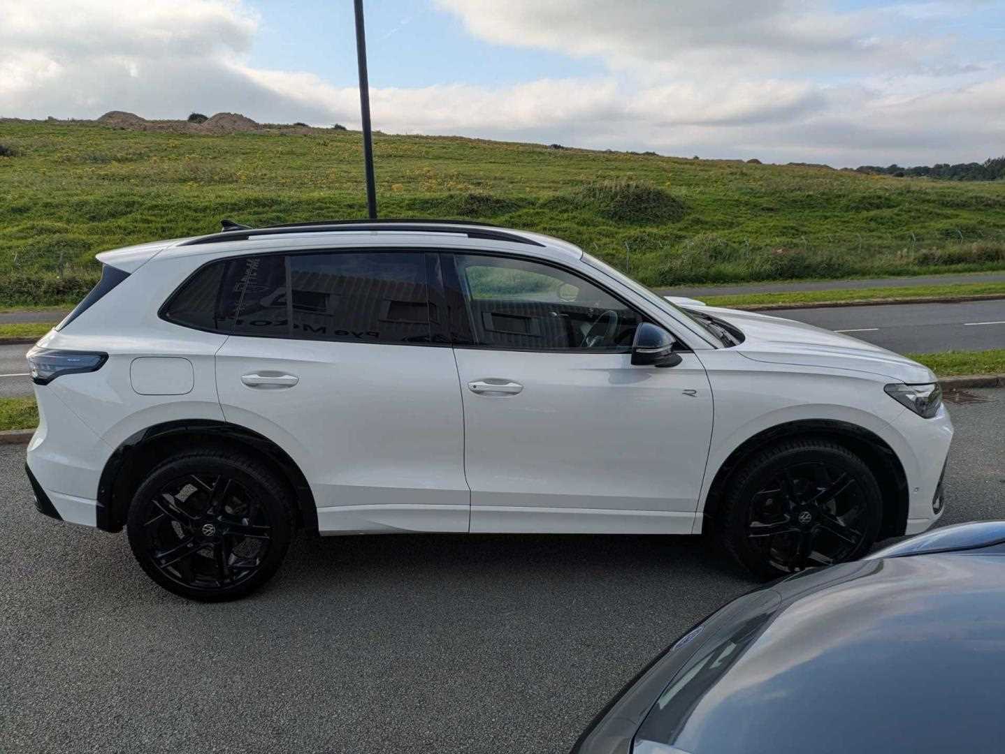 Used Volkswagen Tiguan 2024 for sale - 76466213: Photo 9