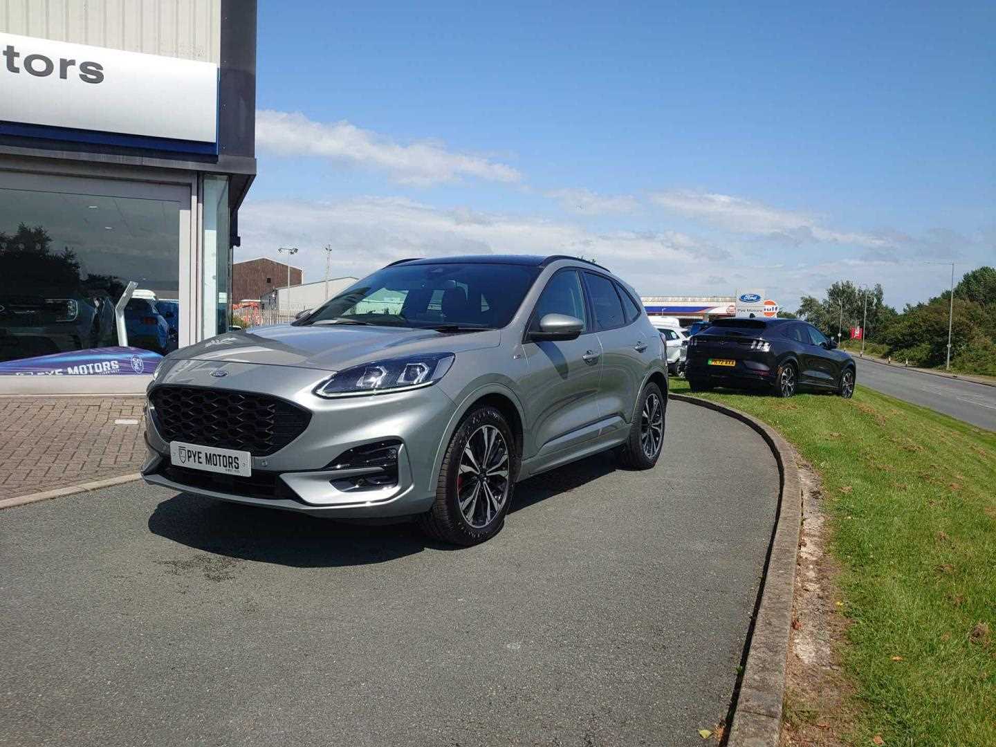Used Ford Kuga 2020 for sale - 76466439: Photo 2