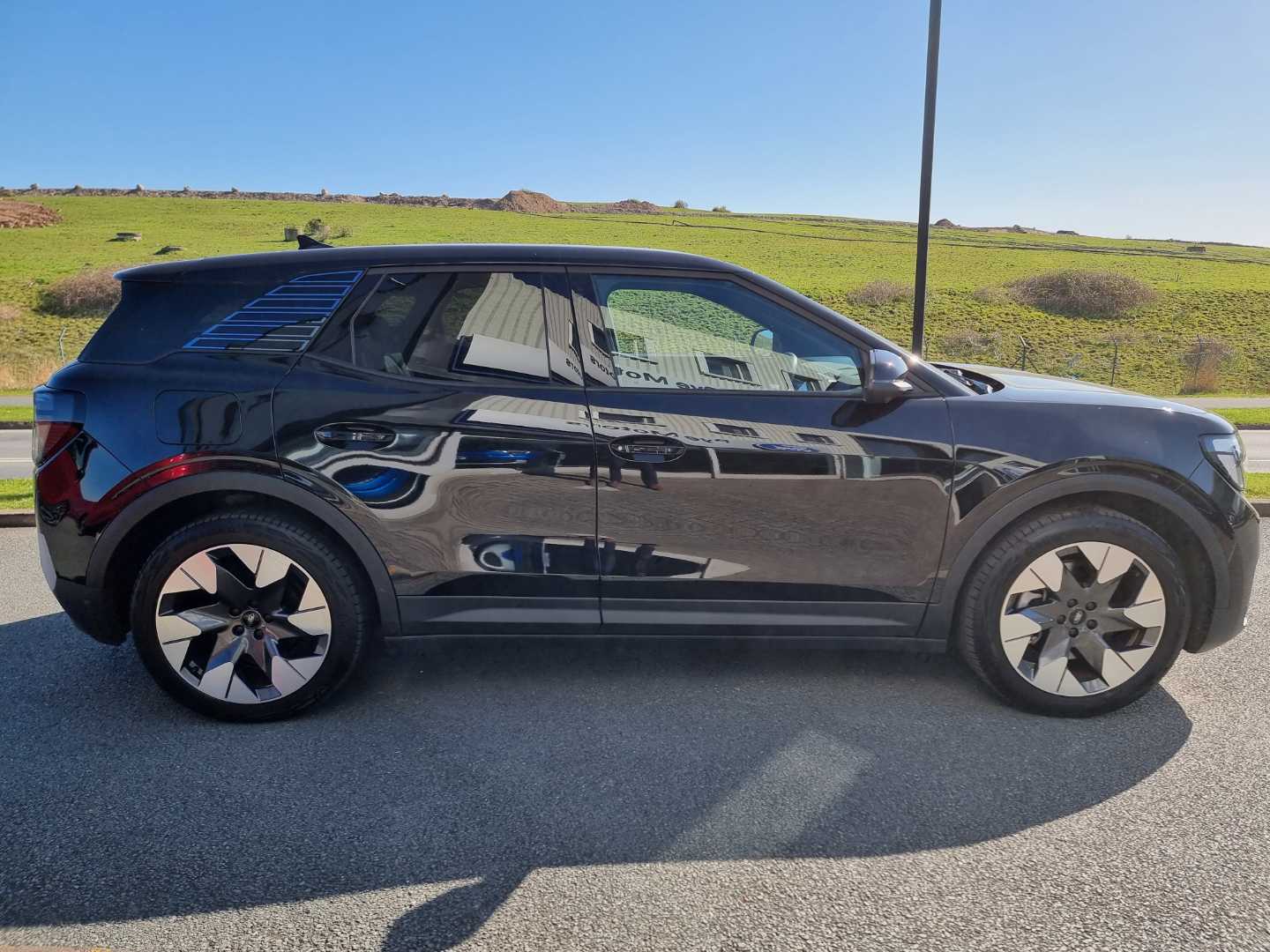 Used Ford Explorer 2024 for sale - 76466537: Photo 8