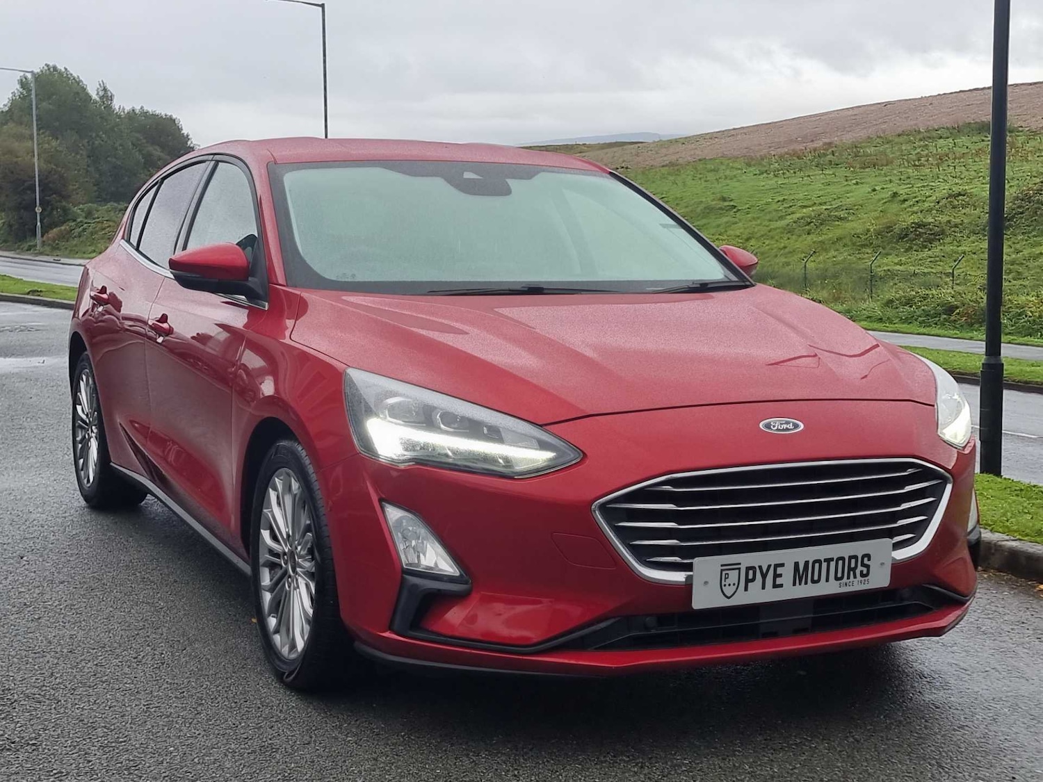 Used Ford Focus 2021 for sale - 76466319: Photo 2