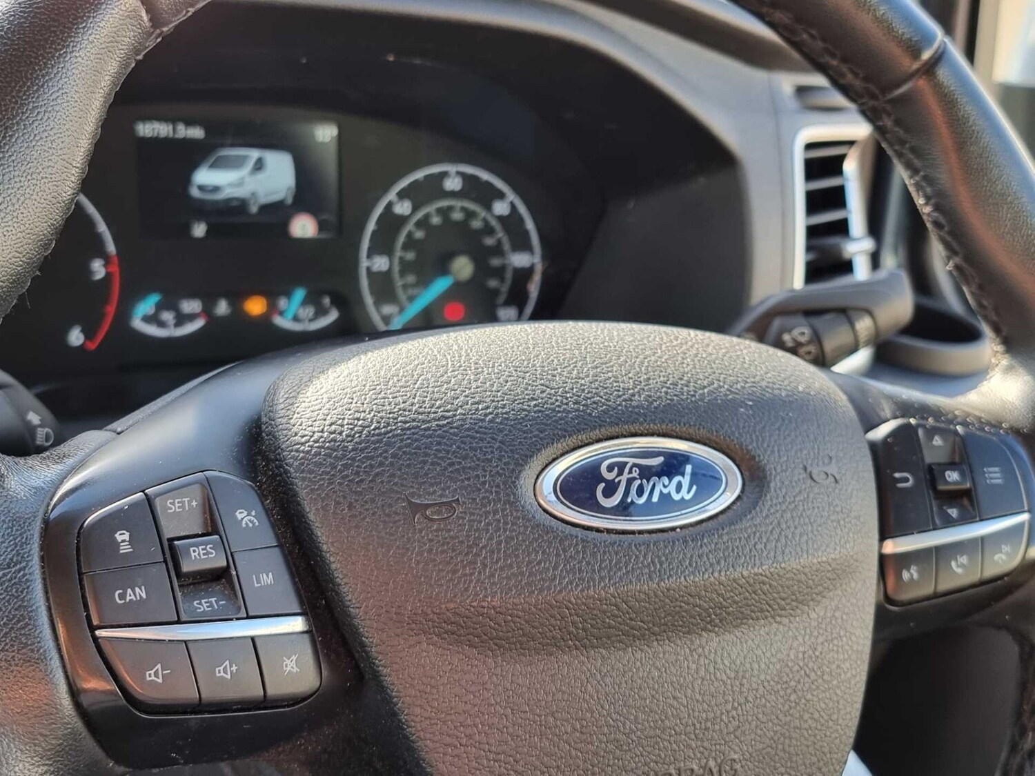 Used Ford Transit Custom 2022 for sale - 76466162: Photo 17