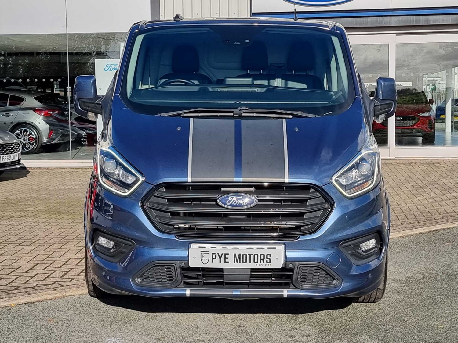Used Ford Transit Custom 2022 for sale - 76466162: Photo 2