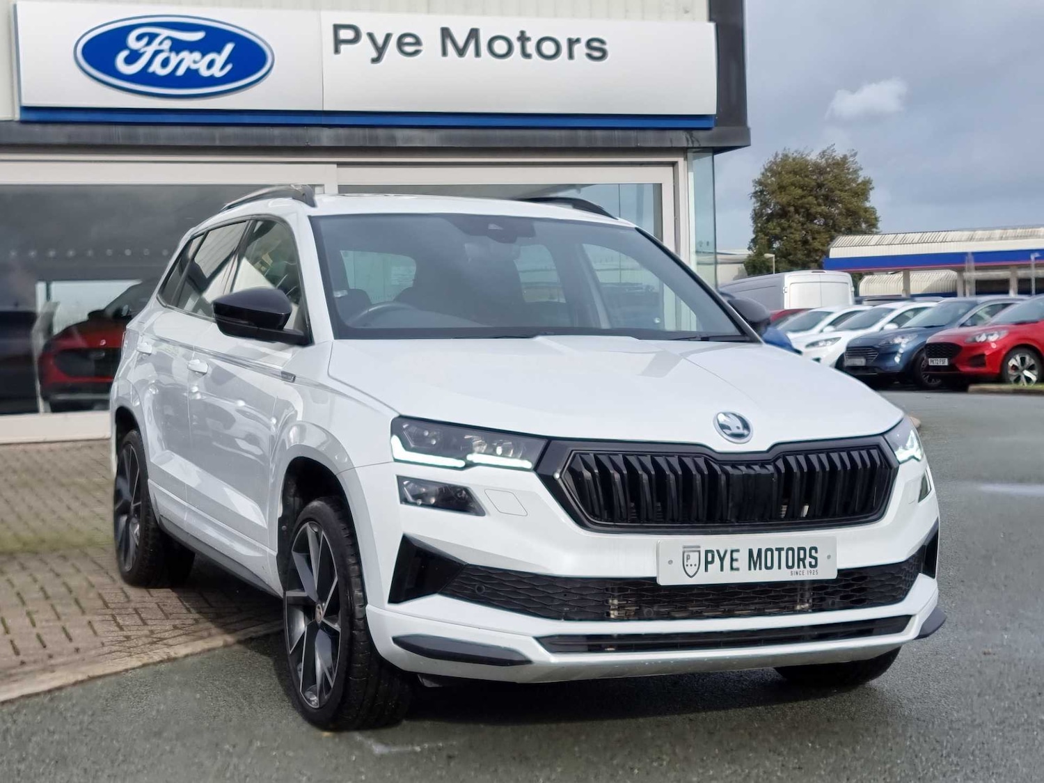 Used Skoda Karoq 2023 for sale - 76466389: Photo 1