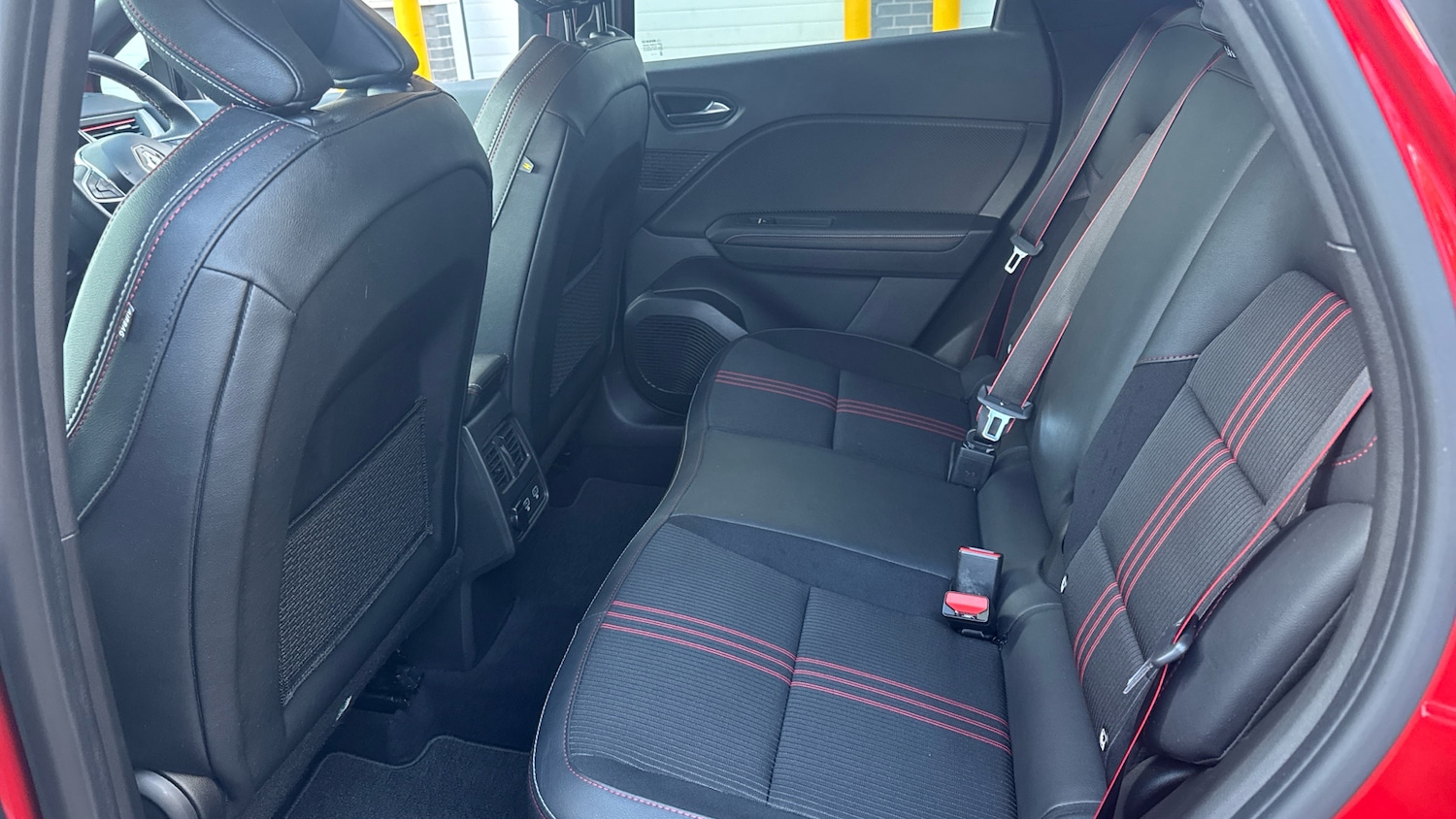 Used Renault Captur 2022 for sale - 76653311: Photo 16