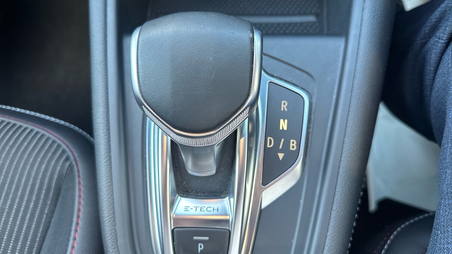 Used Renault Captur 2022 for sale - 76653311: Photo 37