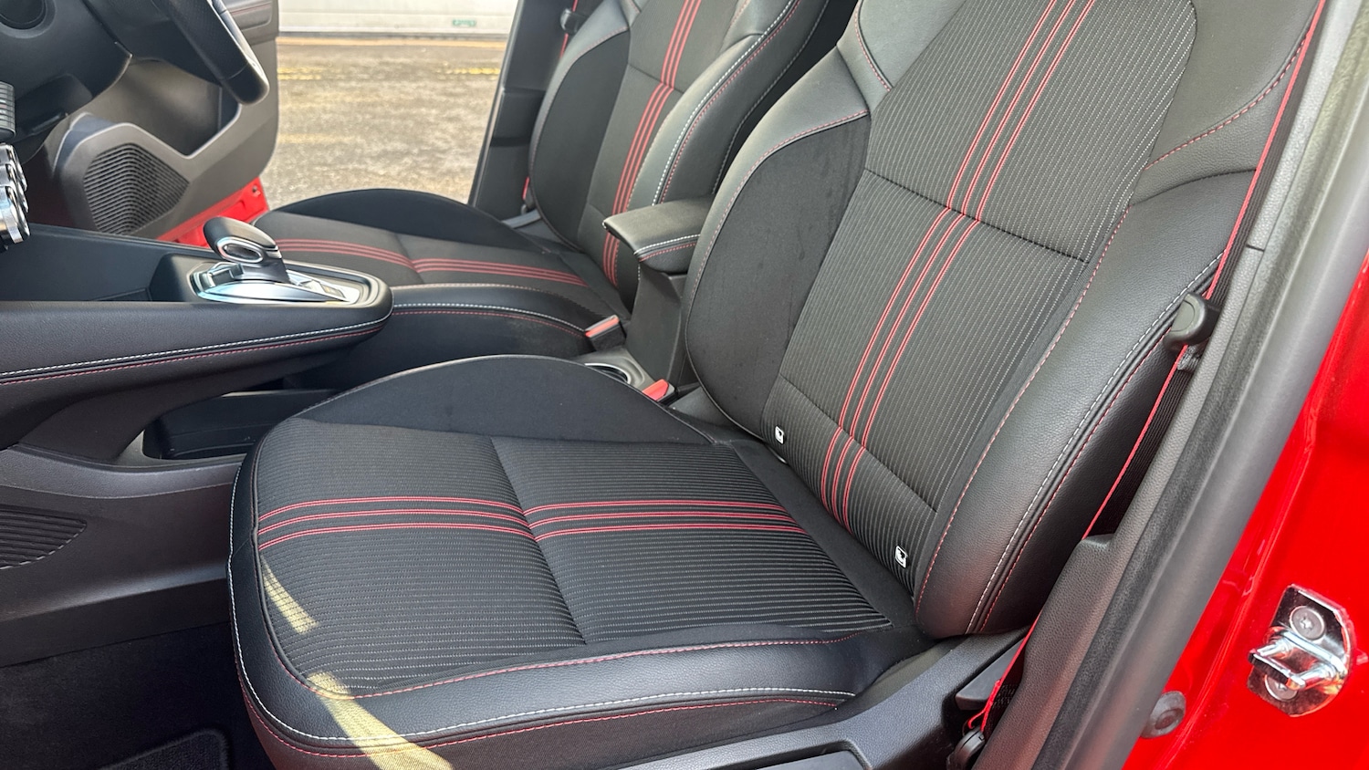 Used Renault Captur 2022 for sale - 76653311: Photo 42