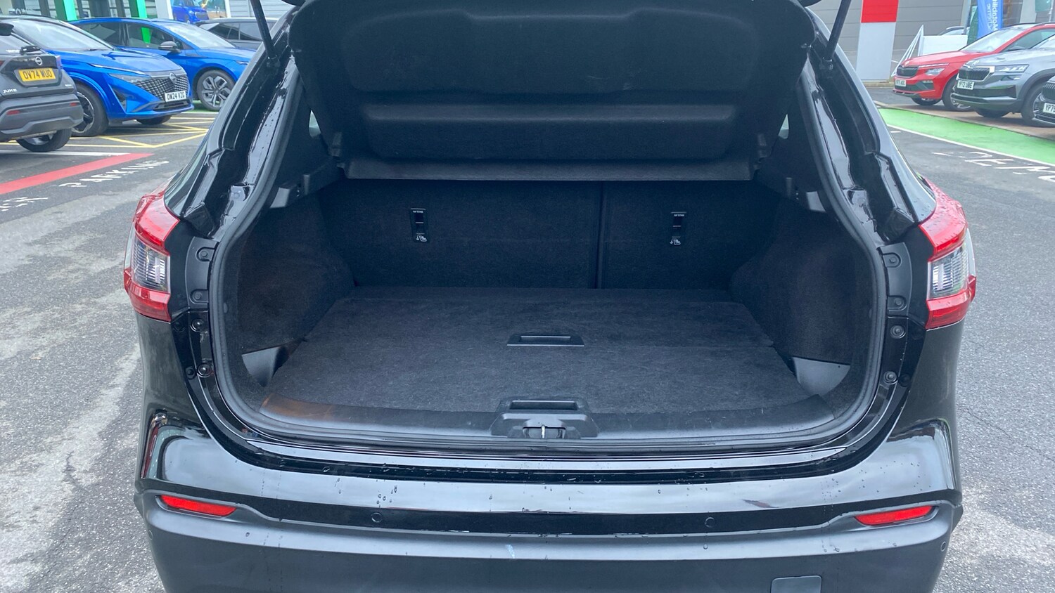 Used Nissan Qashqai 2019 for sale - 76709993: Photo 4