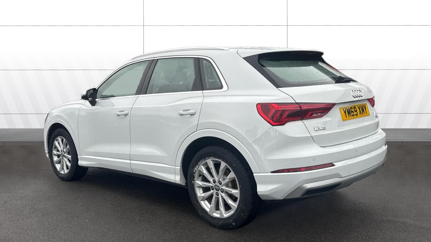 Used Audi Q3 2020 for sale - 76653315: Photo 2