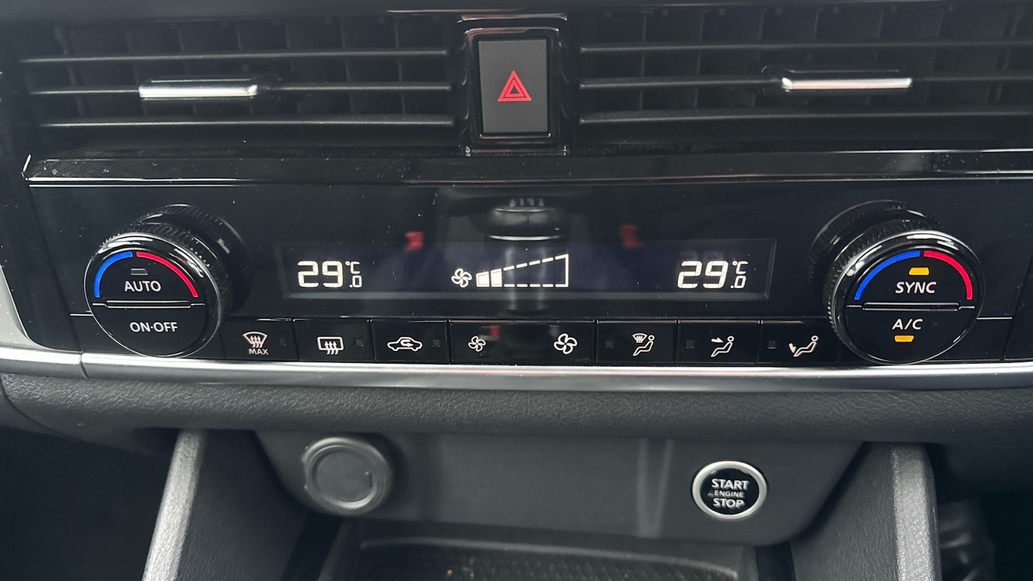 Used Nissan Qashqai 2022 for sale - 76957345: Photo 32