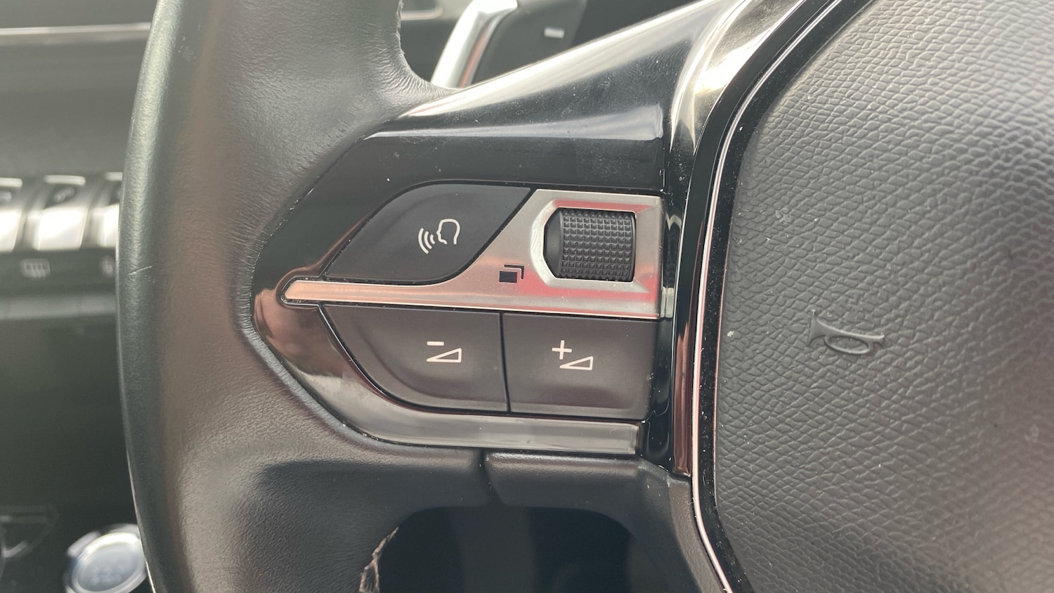 Used Peugeot 5008 2021 for sale - 76653328: Photo 31