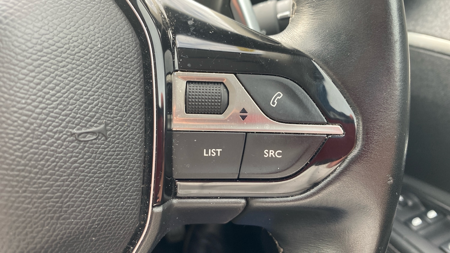 Used Peugeot 5008 2021 for sale - 76653328: Photo 32