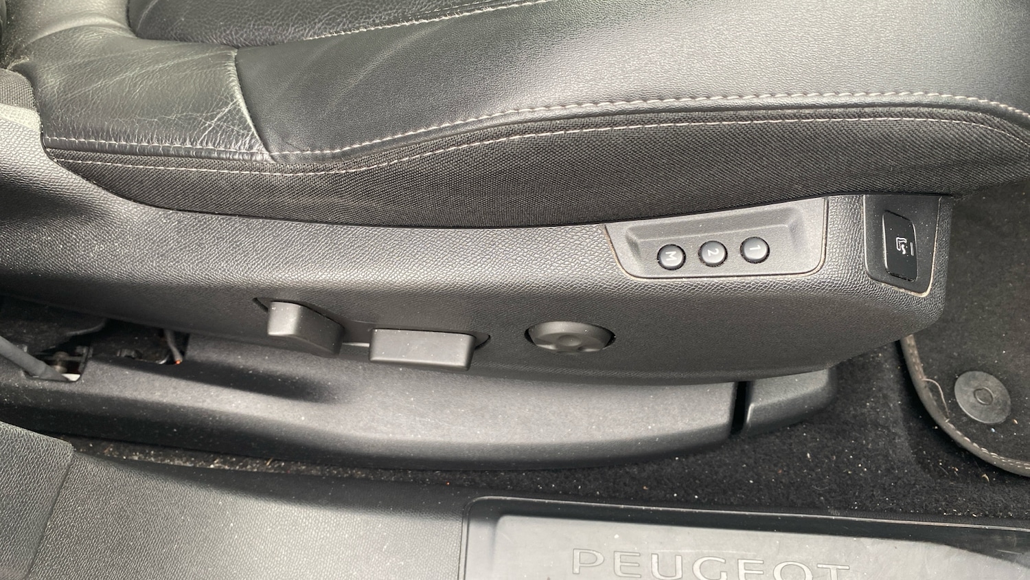 Used Peugeot 5008 2021 for sale - 76653328: Photo 37