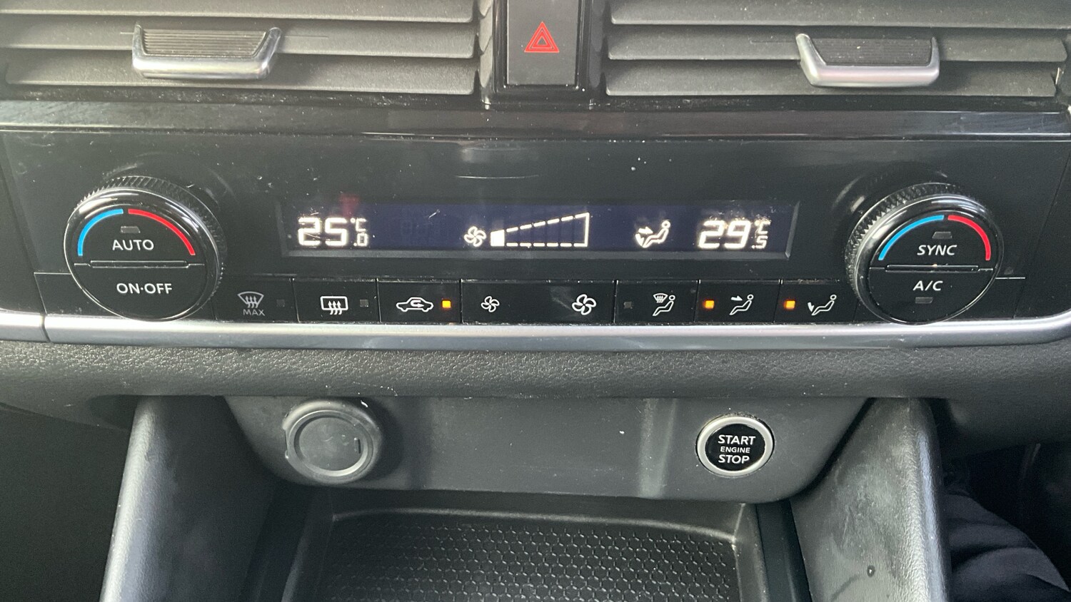 Used Nissan Qashqai 2023 for sale - 76877801: Photo 31