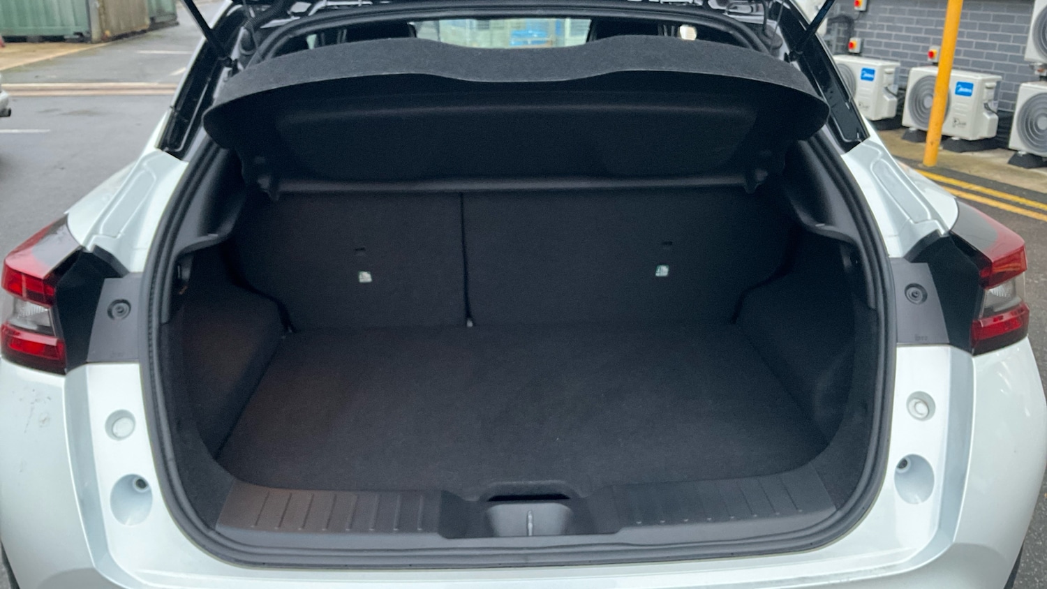 Used Nissan Juke 2024 for sale - 77036618: Photo 4