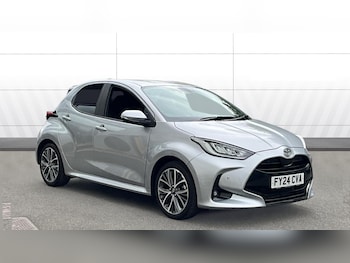 Used Toyota Yaris 2024 for sale - 79560153: Photo