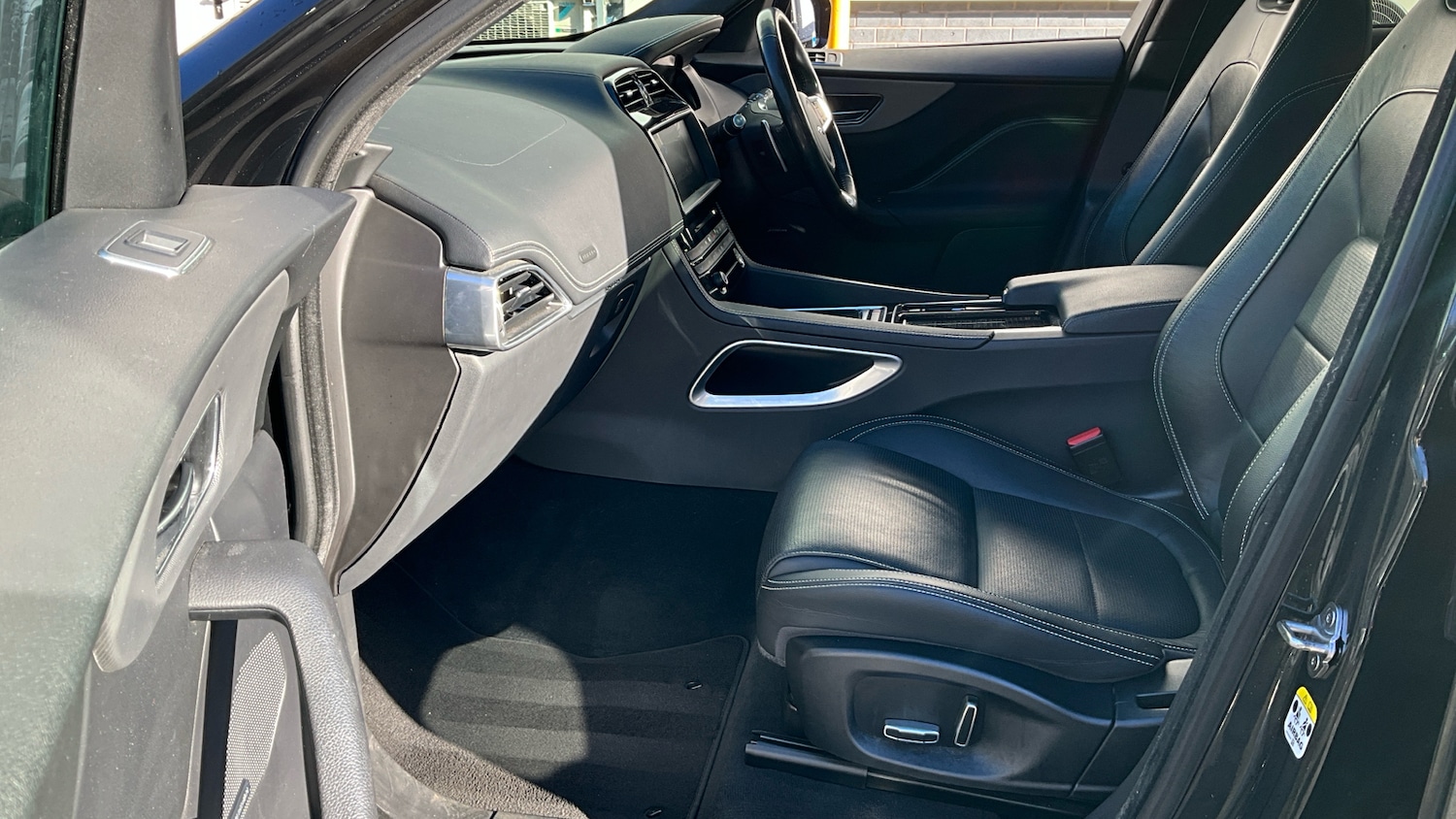 Used Jaguar F-Pace 2019 for sale - 77687897: Photo 26