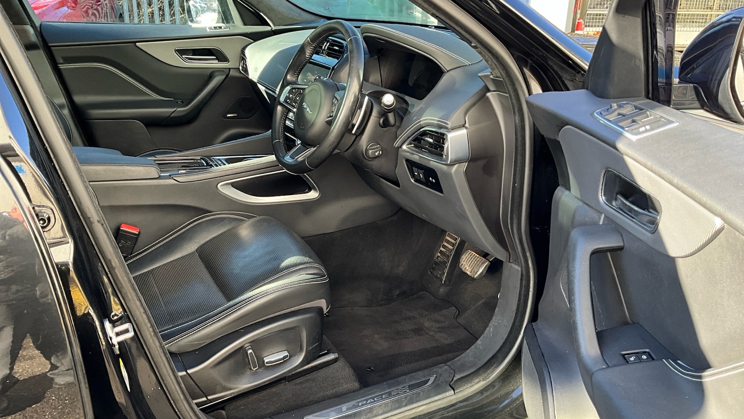 Used Jaguar F-Pace 2019 for sale - 77687897: Photo 29