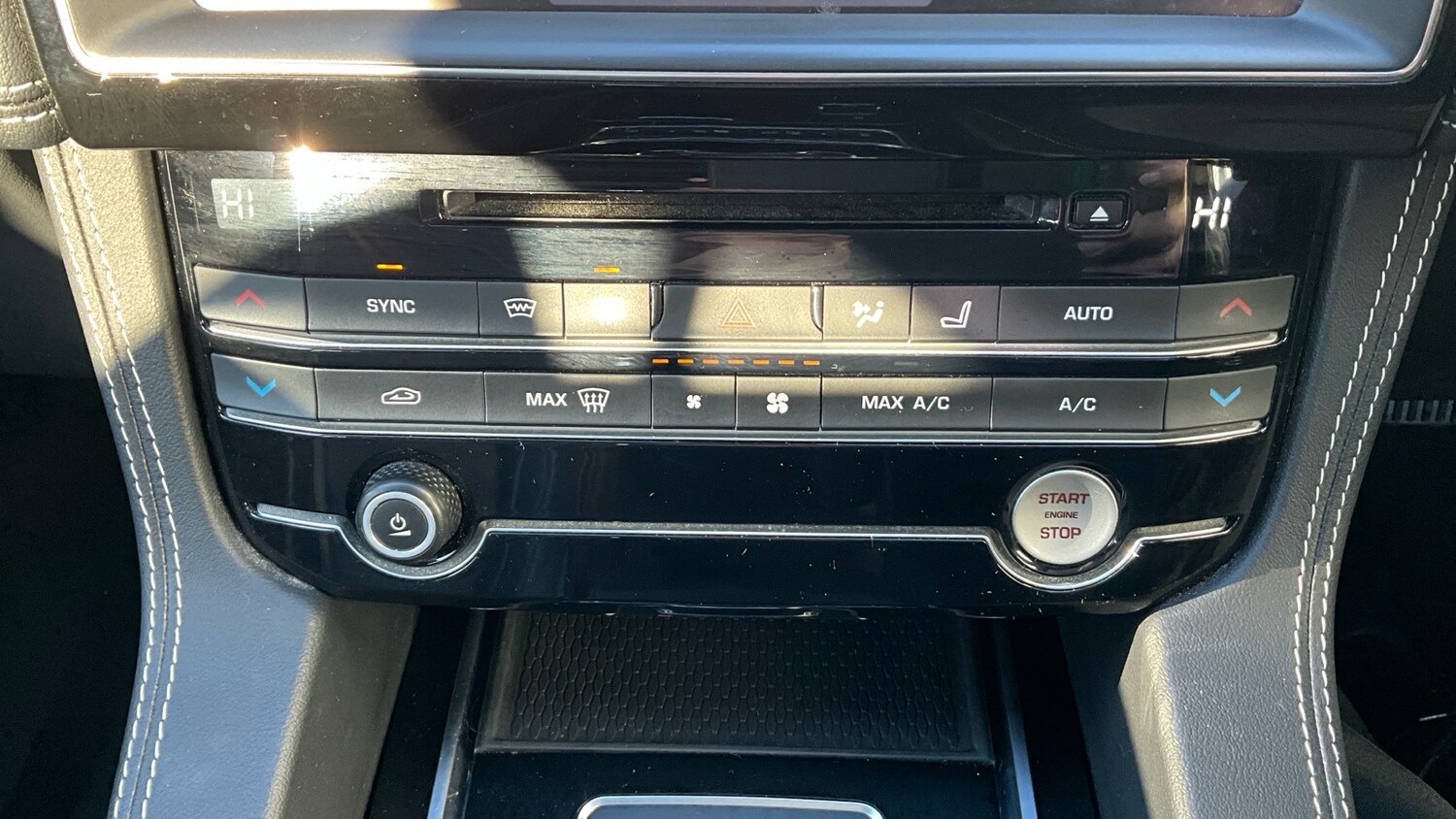 Used Jaguar F-Pace 2019 for sale - 77687897: Photo 44