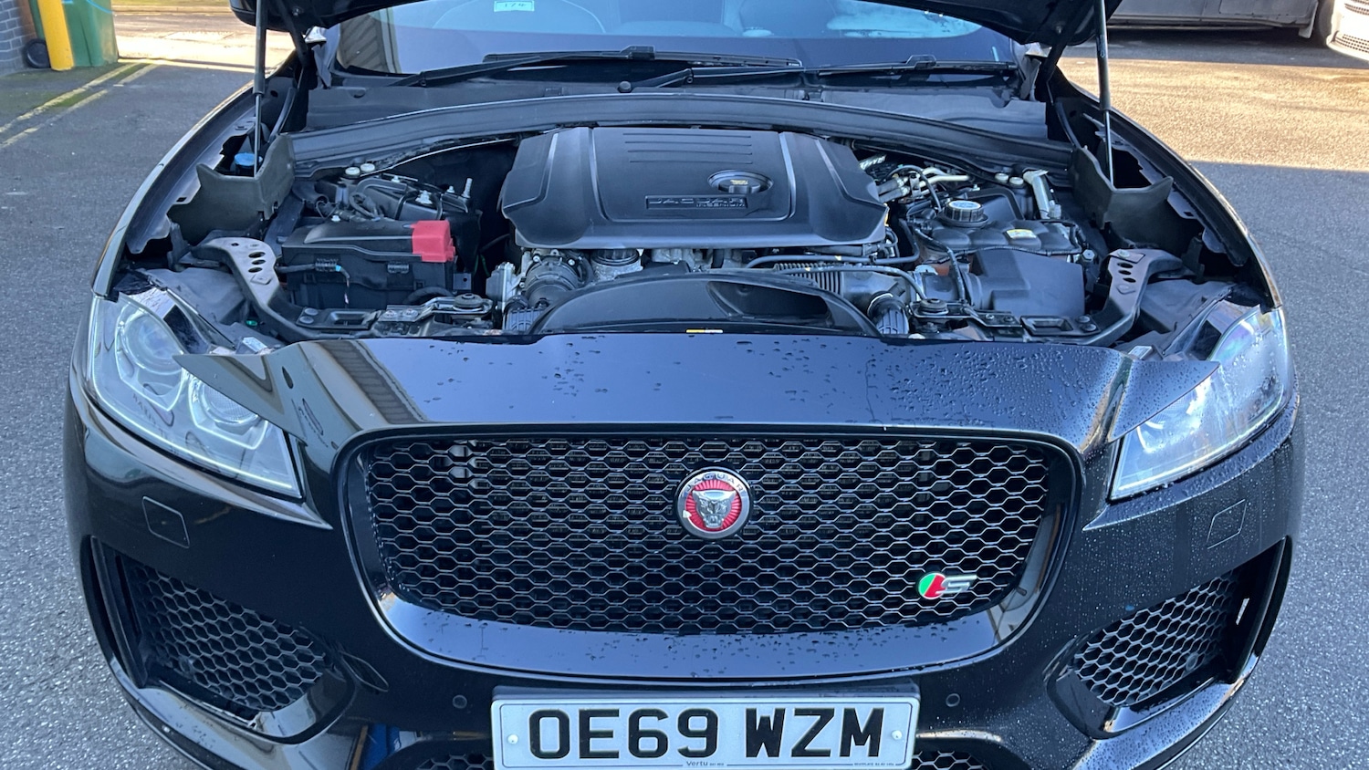 Used Jaguar F-Pace 2019 for sale - 77687897: Photo 8