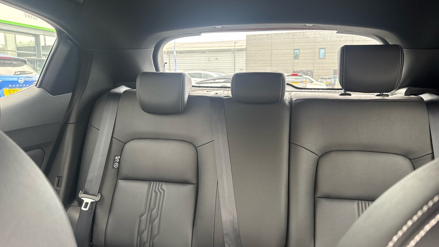 2022 Nissan Juke 1.0 DiG-T 114 Tekna 5dr Petrol Hatchback Hatchback Petrol Manua - Picture 15 of 24