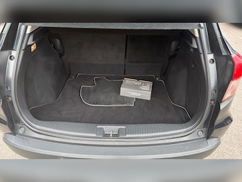 Used Honda HR-V 2018 for sale - 79487450: Photo