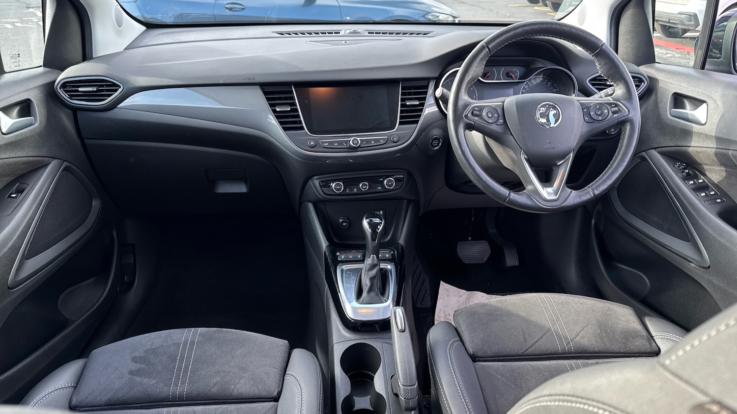 Used Vauxhall Crossland 2023 for sale - 77813311: Photo 10
