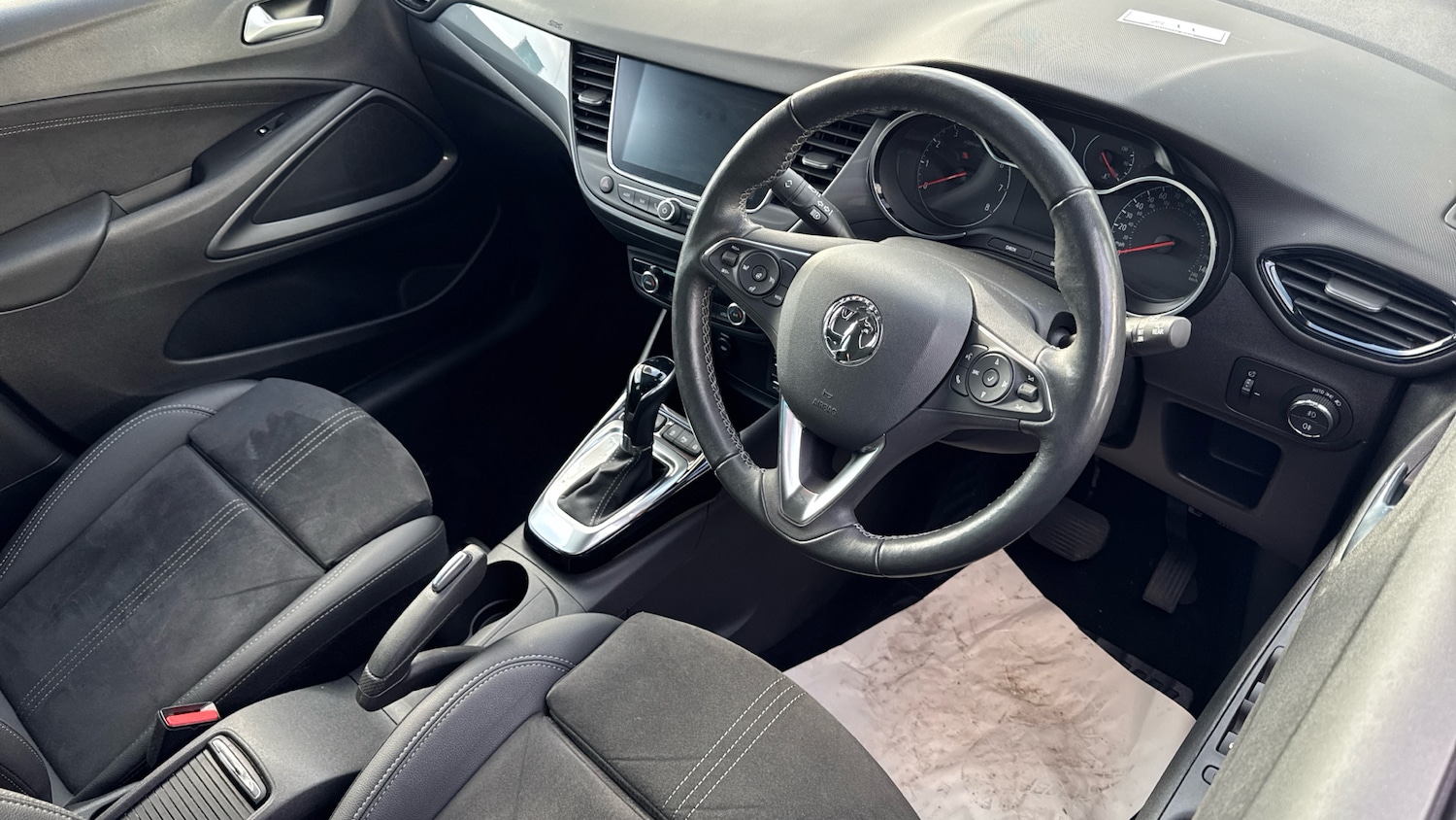 Used Vauxhall Crossland 2023 for sale - 77813311: Photo 11