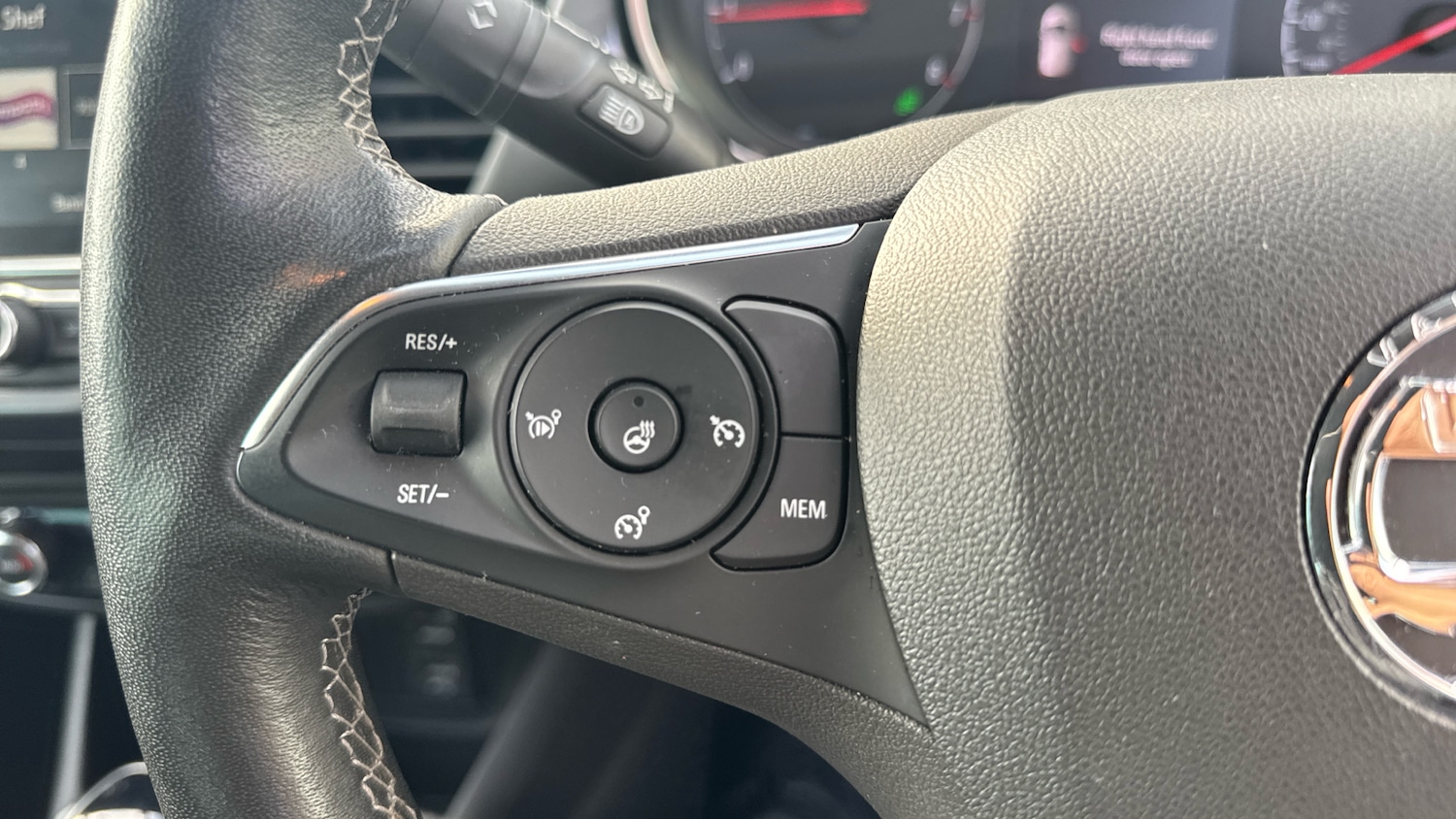 Used Vauxhall Crossland 2023 for sale - 77813311: Photo 24