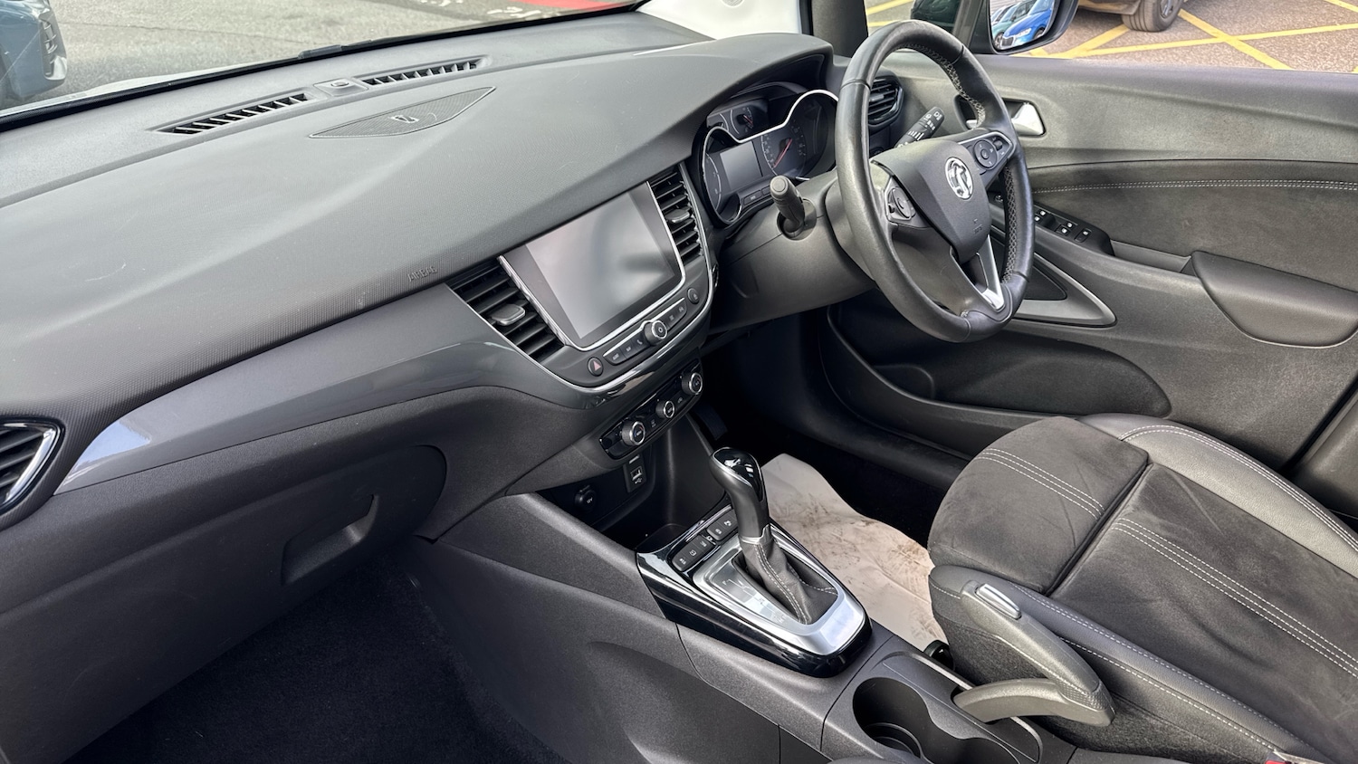 Used Vauxhall Crossland 2023 for sale - 77813311: Photo 9