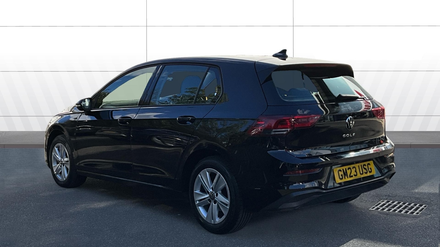 Used Volkswagen Golf 2023 for sale - 76653180: Photo 2