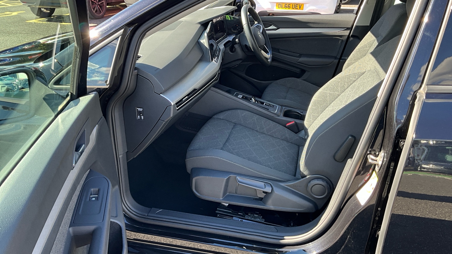 Used Volkswagen Golf 2023 for sale - 76653180: Photo 23