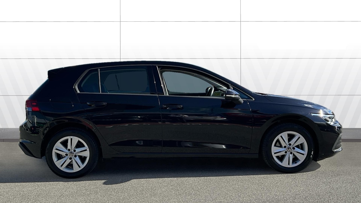 Used Volkswagen Golf 2023 for sale - 76653180: Photo 5