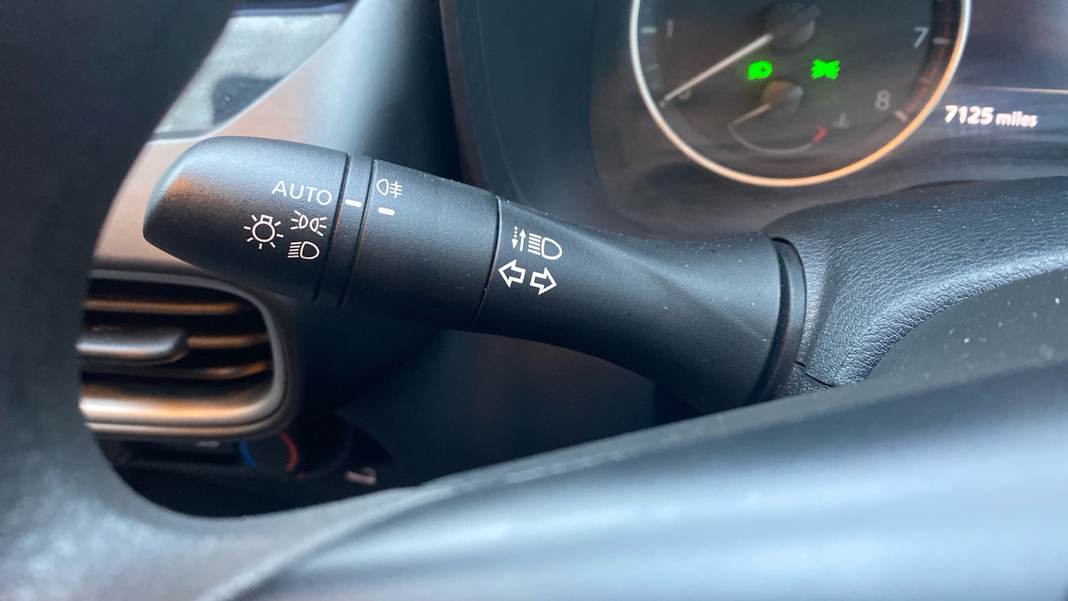 Used Nissan Juke 2024 for sale - 77036605: Photo 30