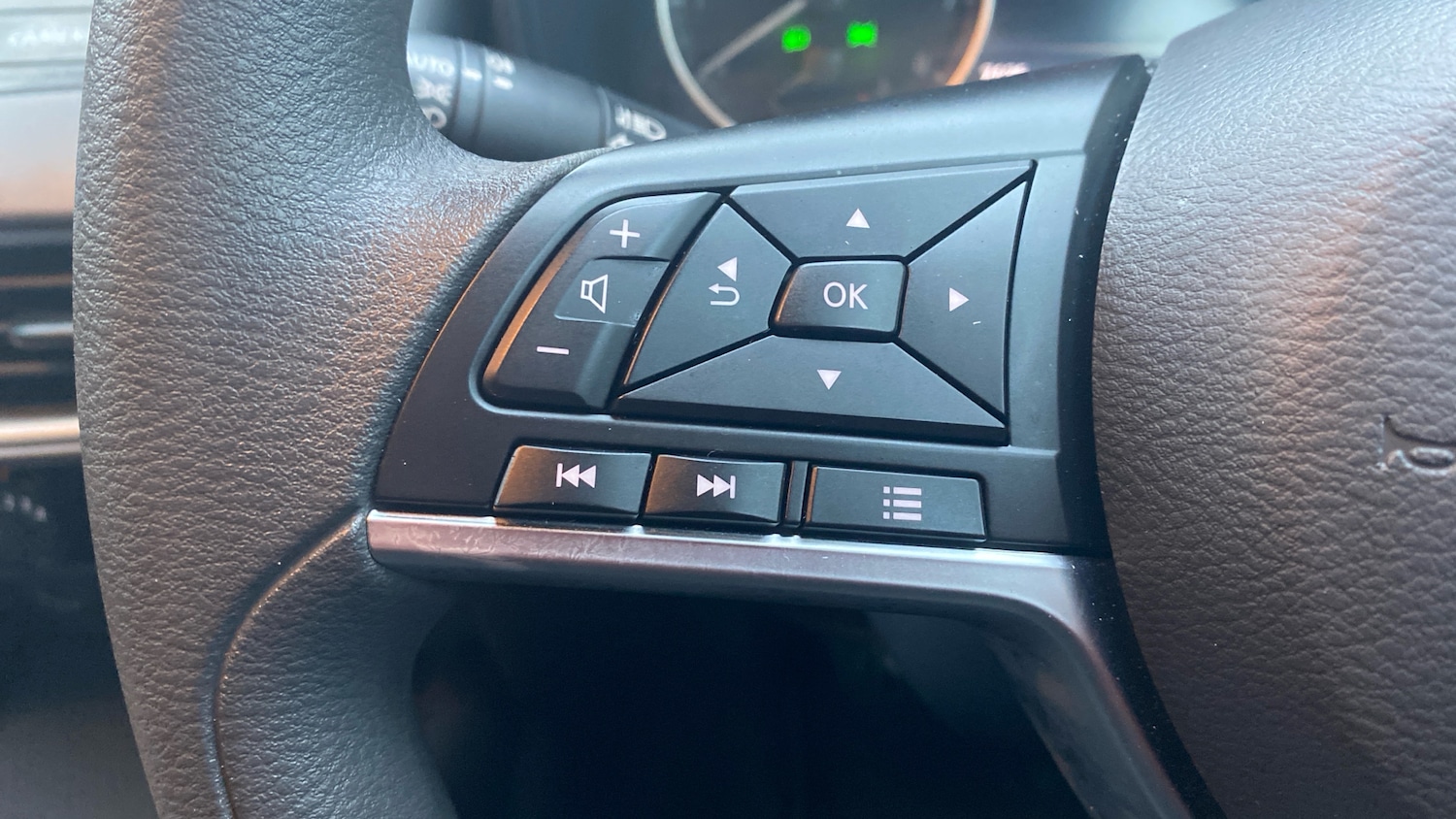 Used Nissan Juke 2024 for sale - 77036605: Photo 31