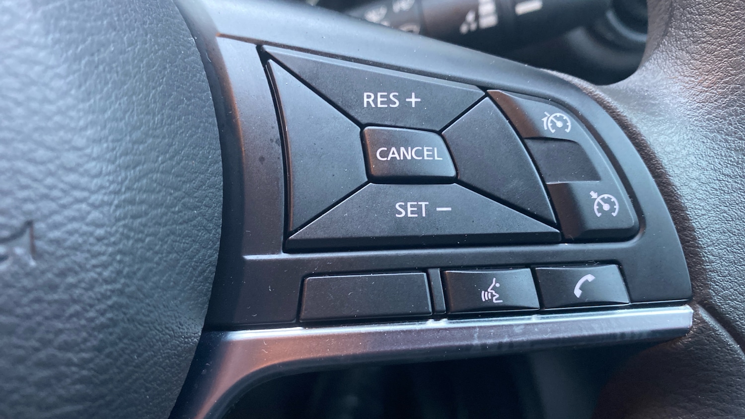 Used Nissan Juke 2024 for sale - 77036605: Photo 32