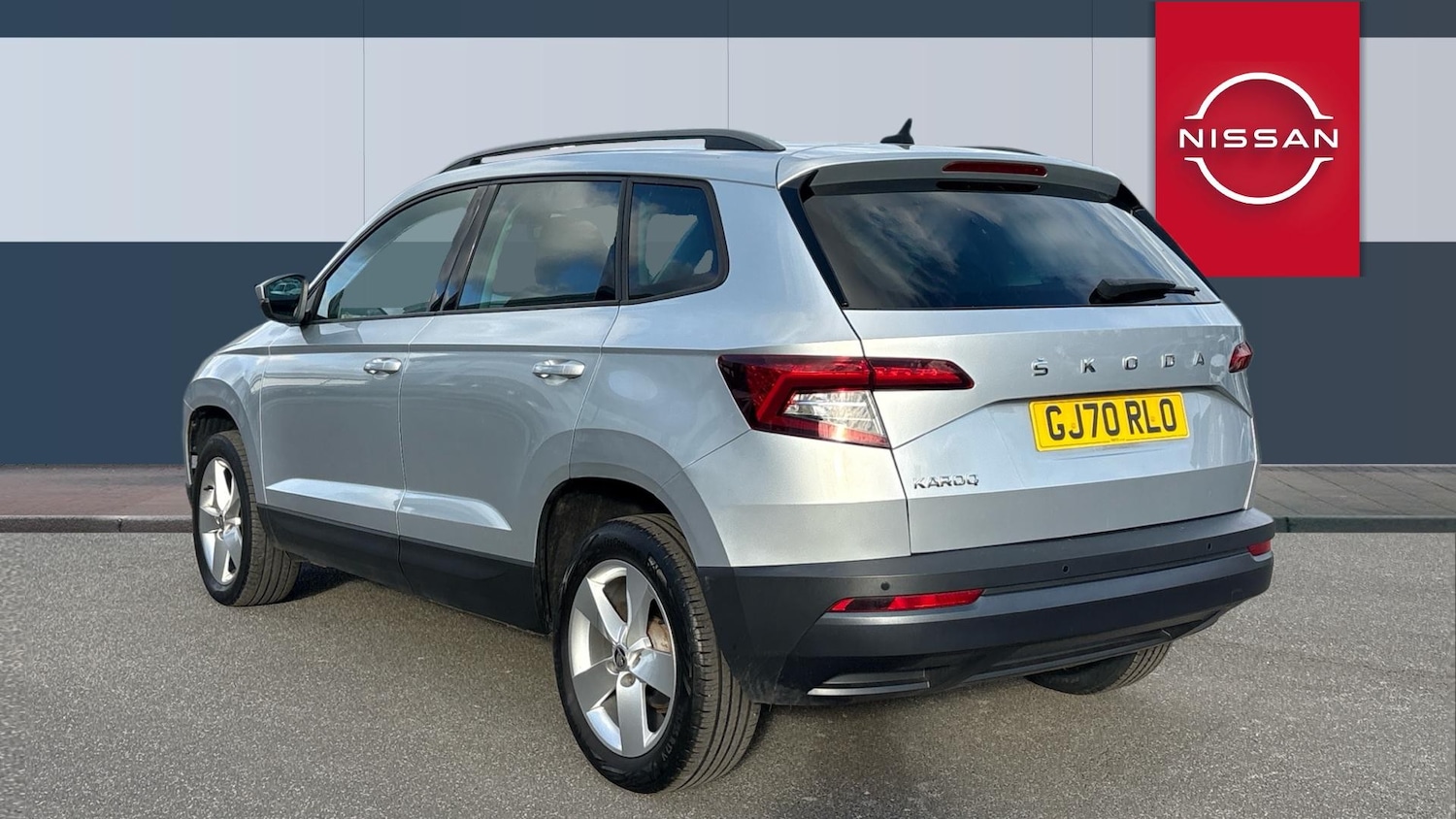 Used Skoda Karoq 2020 for sale - 78039123: Photo 2