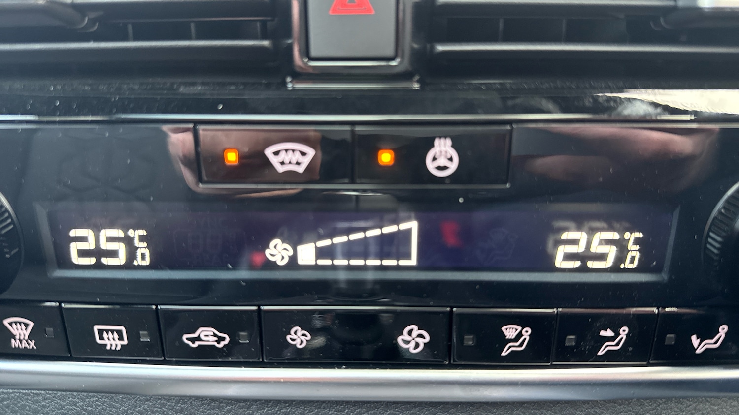 Used Nissan Qashqai 2025 for sale - 77668384: Photo 33