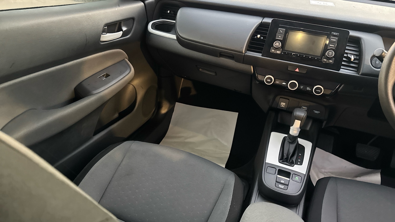 Used Honda Jazz 2022 for sale - 76653170: Photo 14