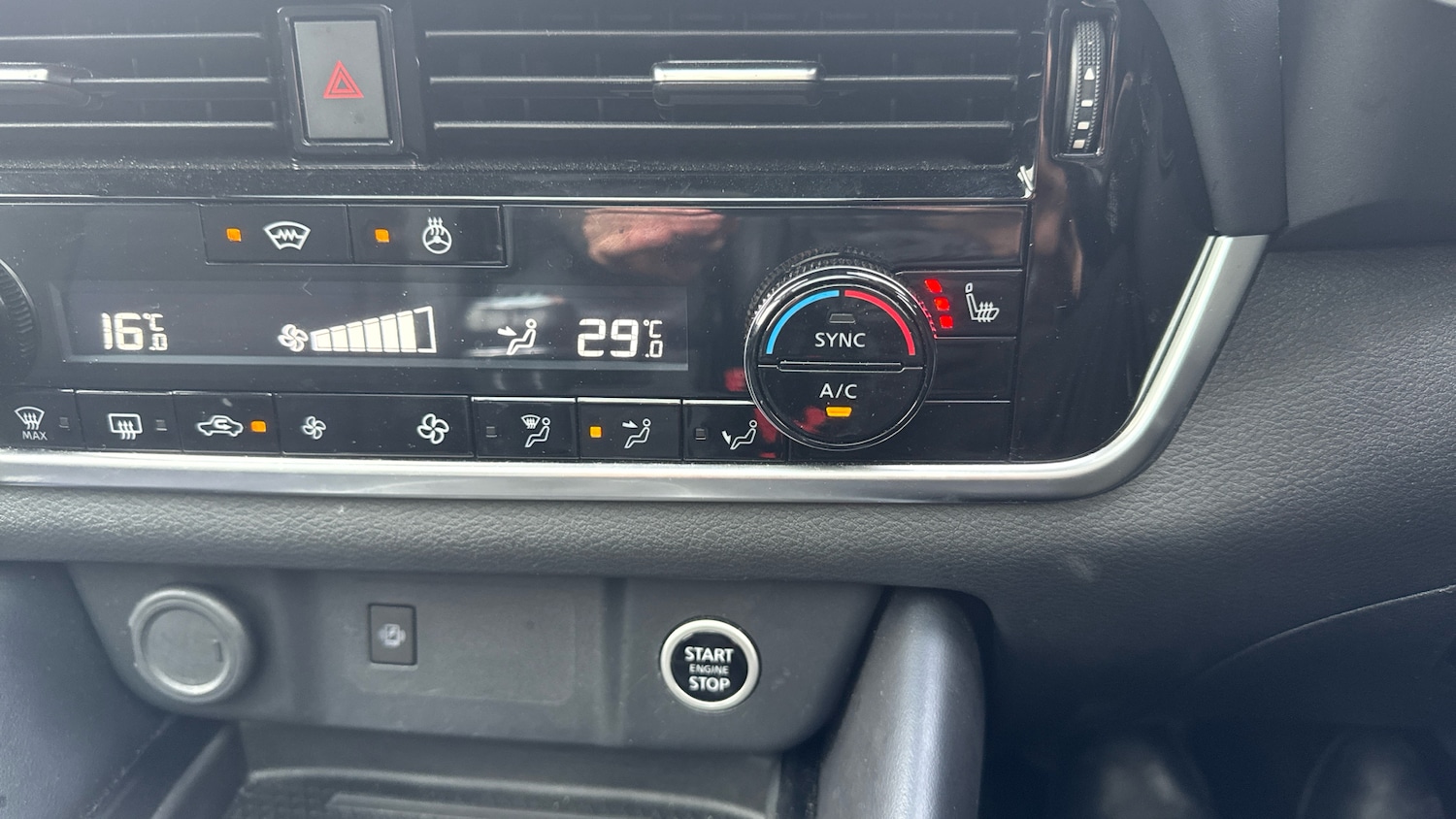 Used Nissan Qashqai 2024 for sale - 77420921: Photo 30