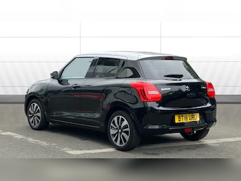 Used Suzuki Swift 2018 for sale - 79478392: Photo