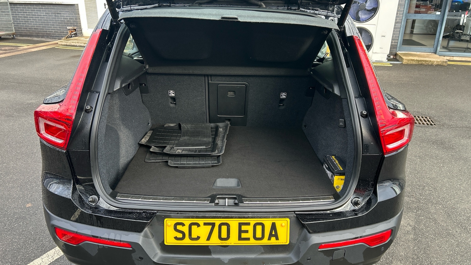 Used Volvo XC40 2021 for sale - 77272155: Photo 4