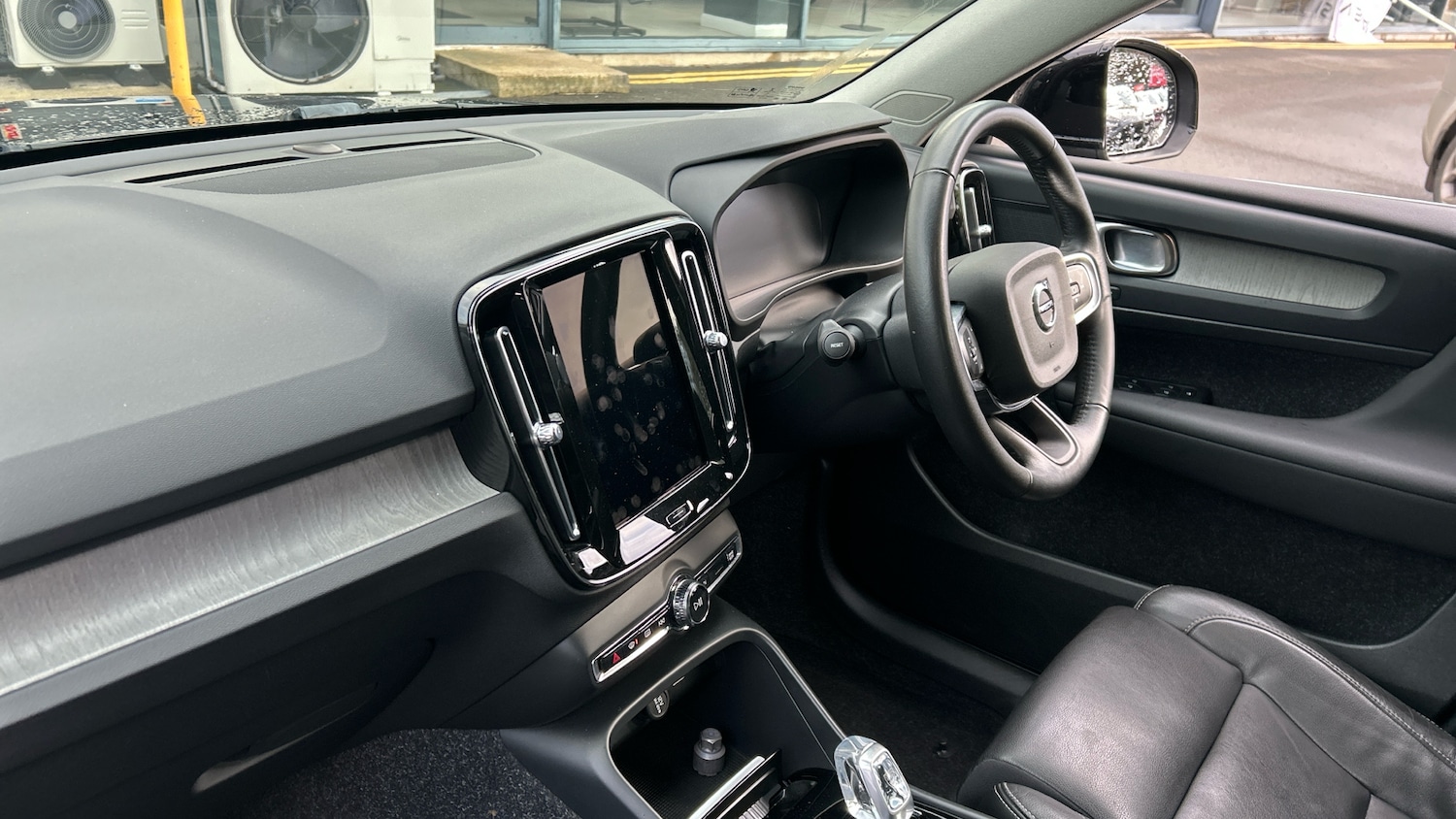 Used Volvo XC40 2021 for sale - 77272155: Photo 9