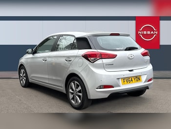 Used Hyundai i20 2015 for sale - 78070180: Photo
