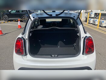 Used MINI Hatch 2024 for sale - 78542954: Photo