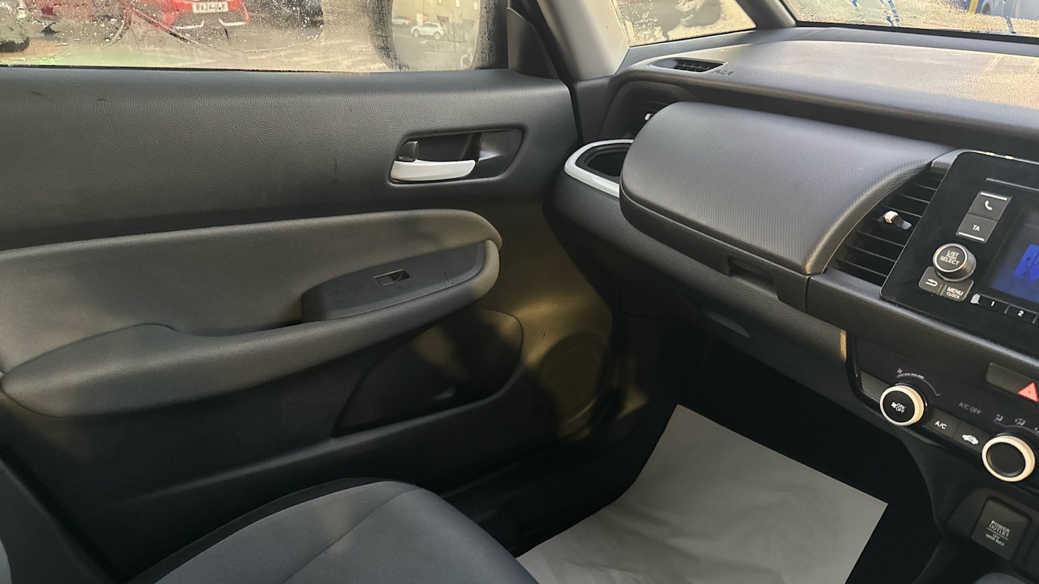 Used Honda Jazz 2022 for sale - 77222846: Photo 32