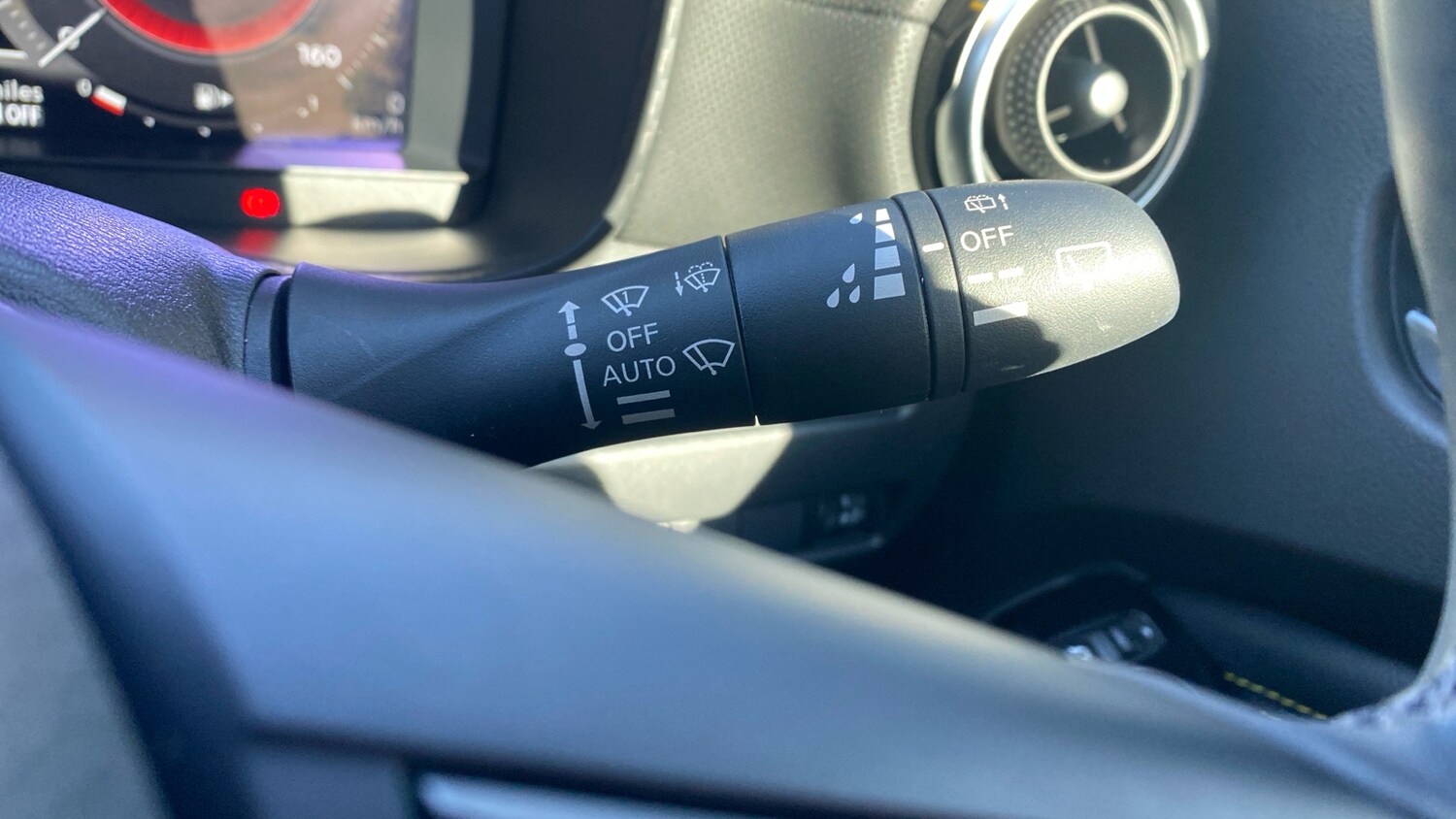 Used Nissan Juke 2024 for sale - 77591873: Photo 32