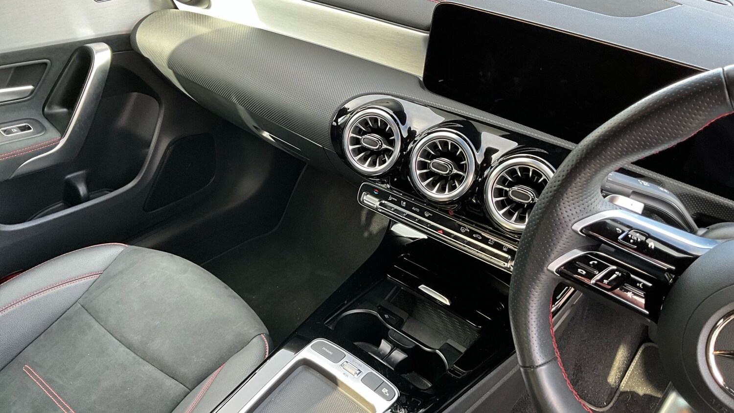 Used Mercedes-Benz CLA 2024 for sale - 77906227: Photo 14