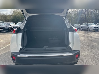 Used Peugeot 2008 2021 for sale - 78070183: Photo