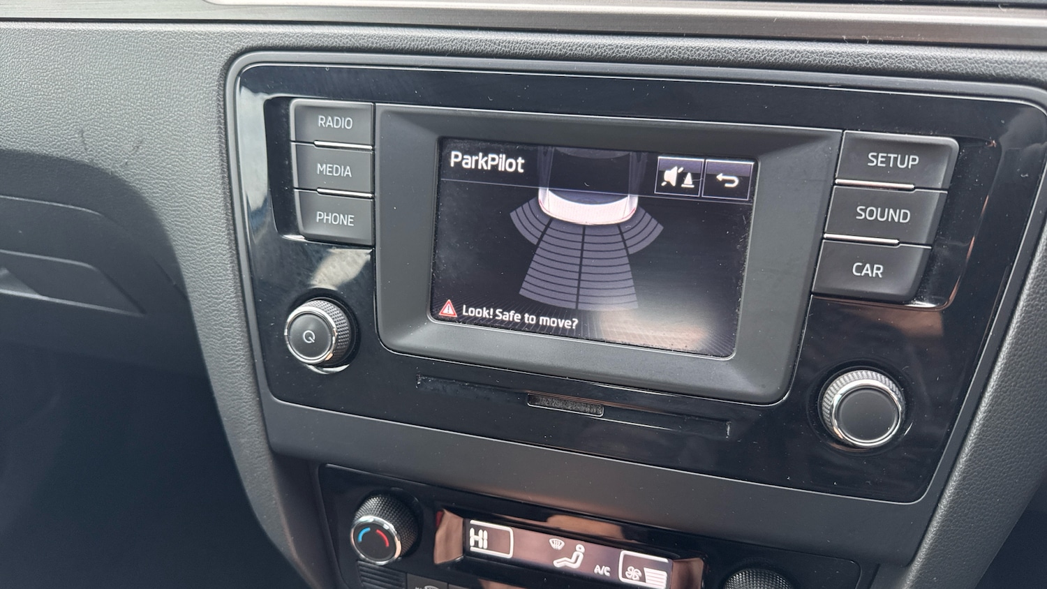 Used Skoda Rapid 2015 for sale - 77078972: Photo 26