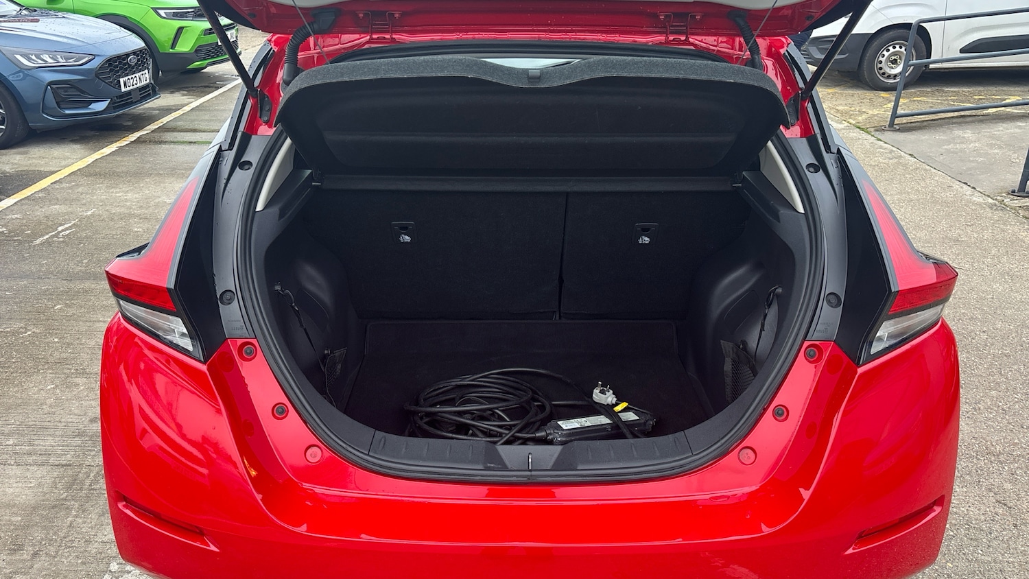 Used Nissan Leaf 2021 for sale - 77272162: Photo 4